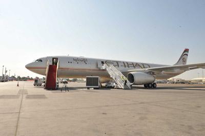 阿提哈德航空接收首架空客A330-300客机